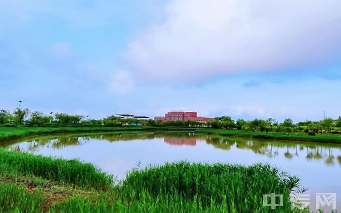 石嘴山工贸职业技术学院-湖